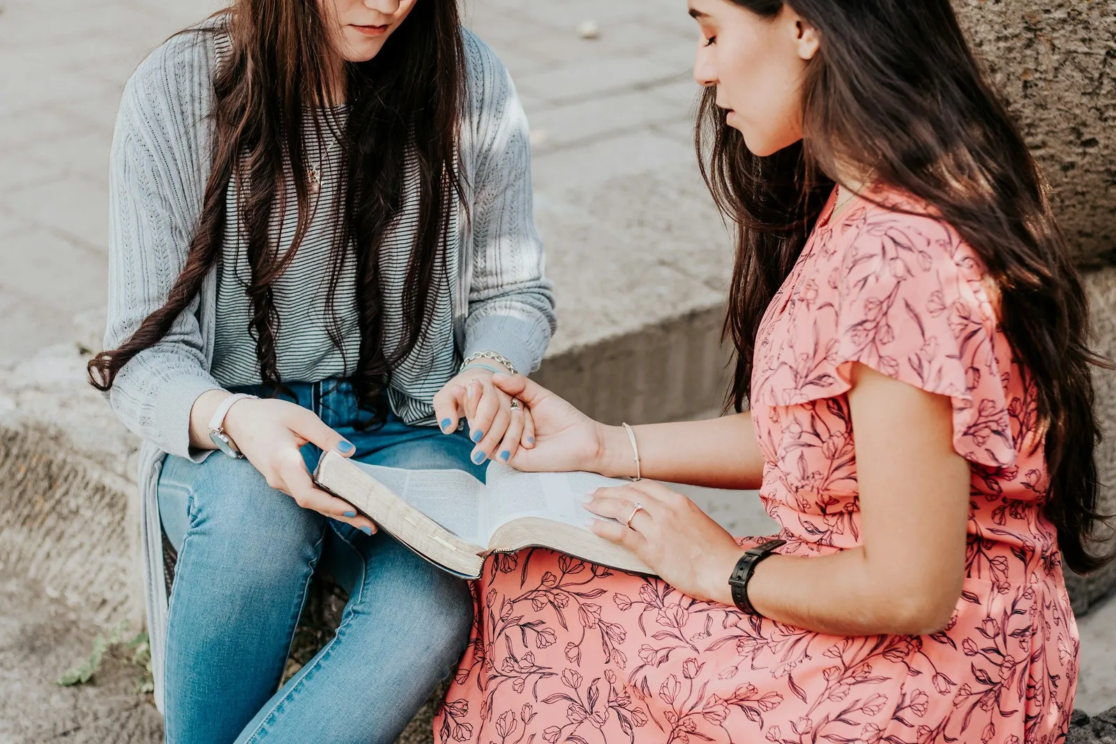 Finding Balance in Personal Wellness (Tips for Juggling Work, Life, and Self-Care)