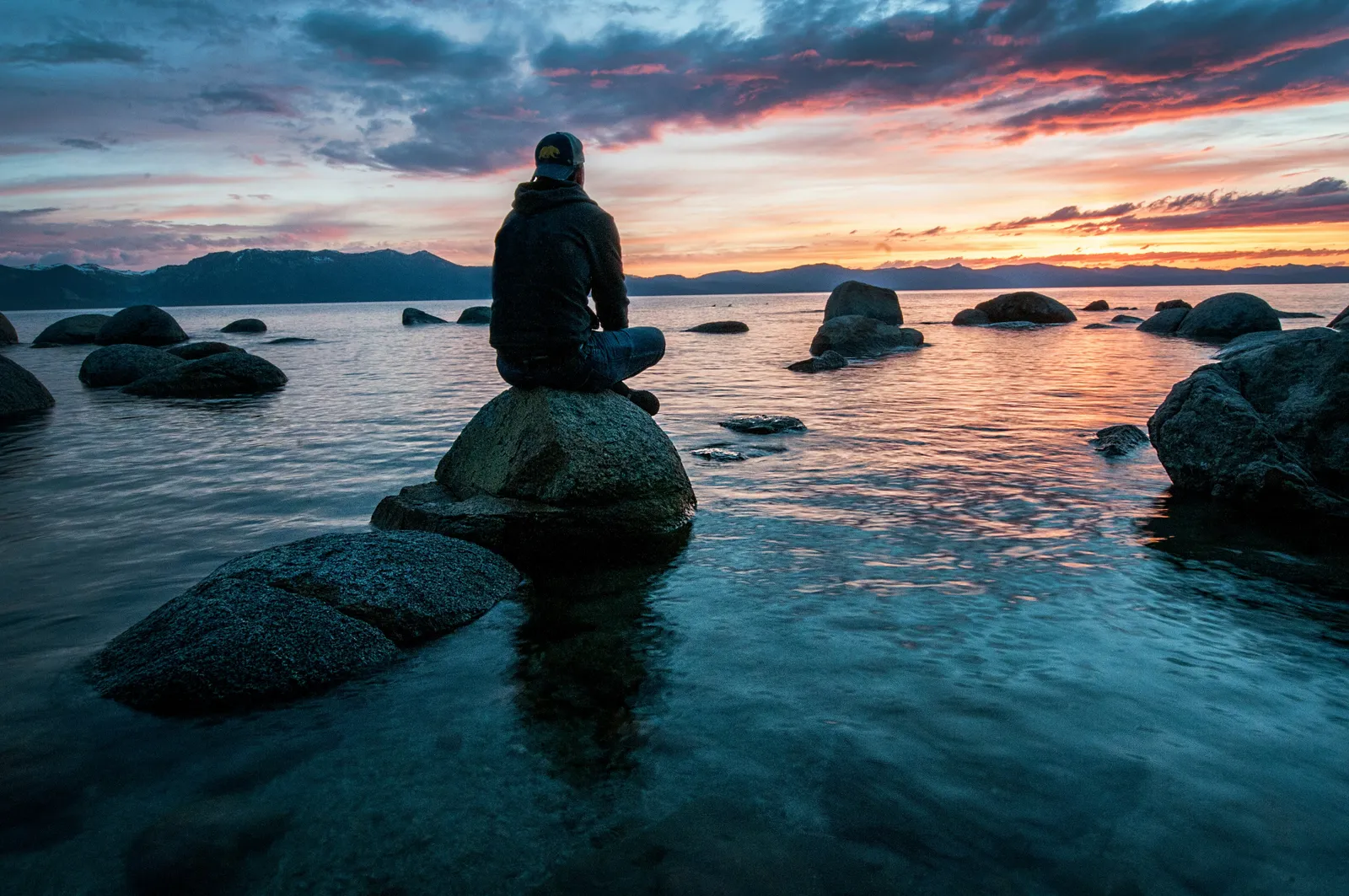 What to Expect in a Week-Long Meditation Retreat